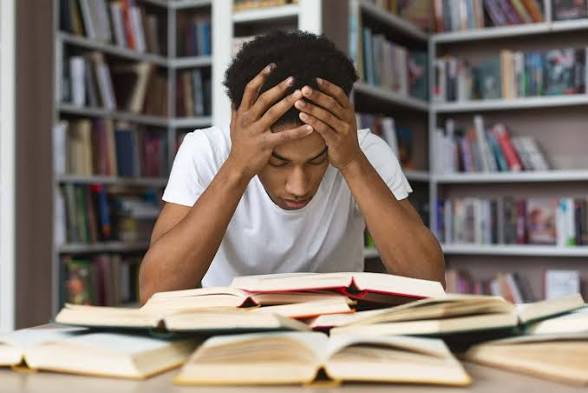 Why Consistent Revision Matters More Than Last-Minute Studying