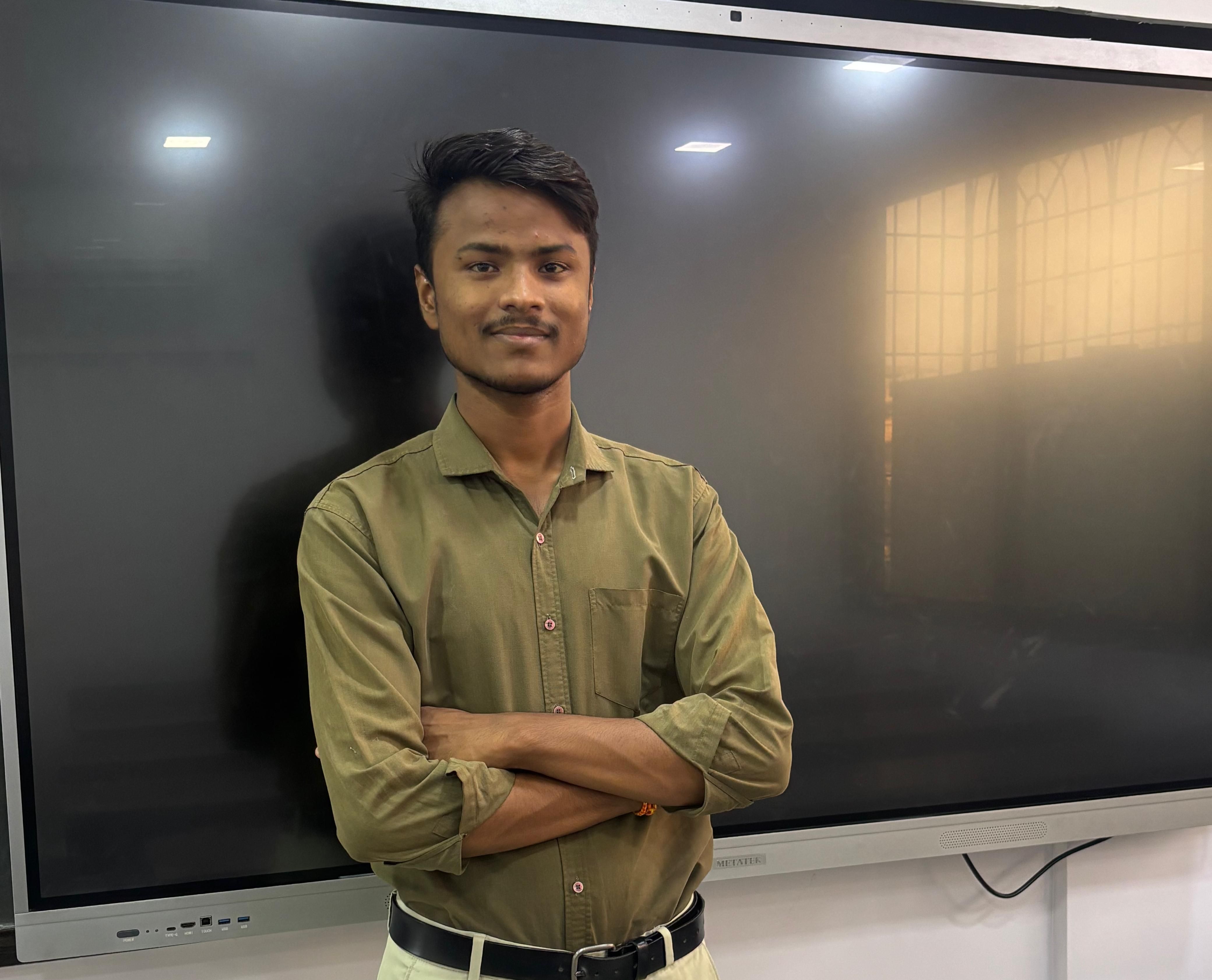 Mumbai Professor App is truly an amazing platform for teachers and coaching institute owners. Dr. Hritik Mishra has done a great job by creating such a useful platform for the education community in Mumbai. App बहुत easy to use है, helpful है और concept भी काफी innovative है.